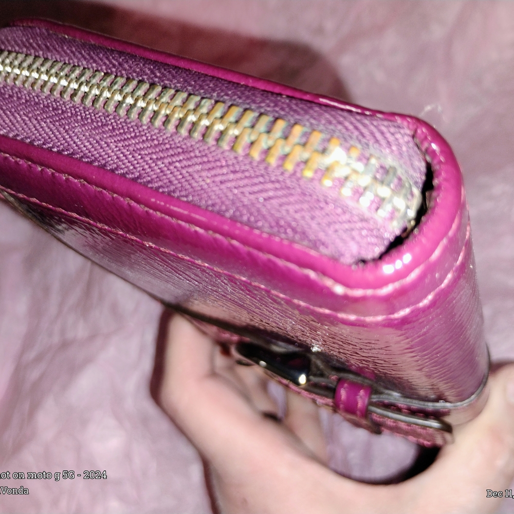 Vintage Soho Trifold Coach Fuchsia Leather Wallet - Picture 5 of 6